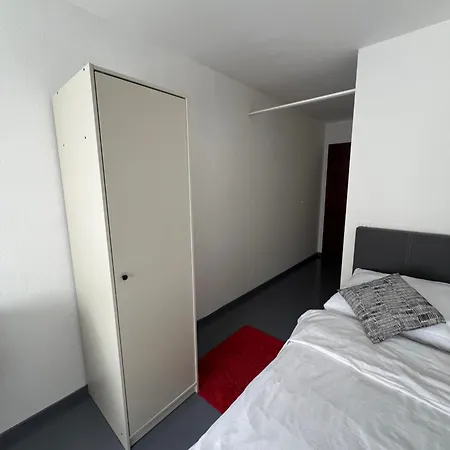 Süsse Nähe Der Aare Und Zentrum